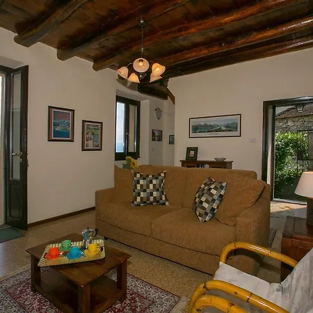 Casa Gallio San Siro (Lombardy)